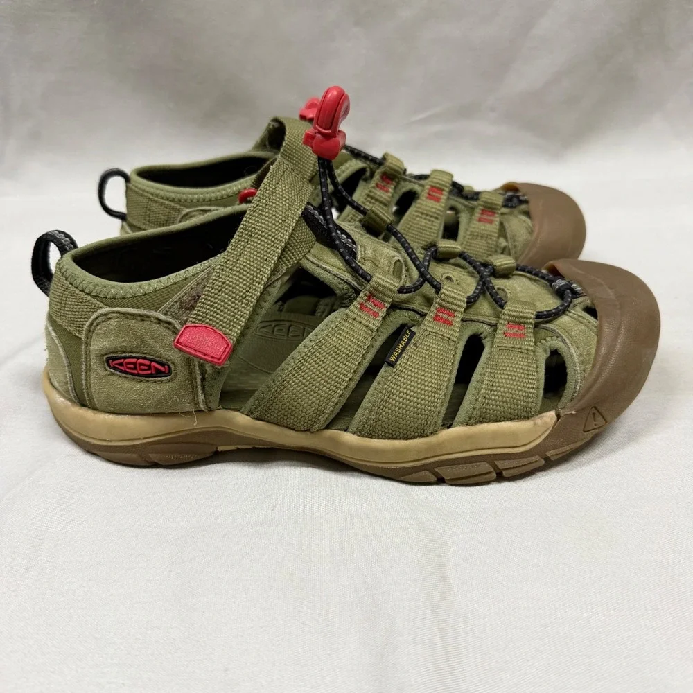 KEEN Kids Newport H2 Olive Green Tan Red Bungee Strap Sandals Water Shoes 4